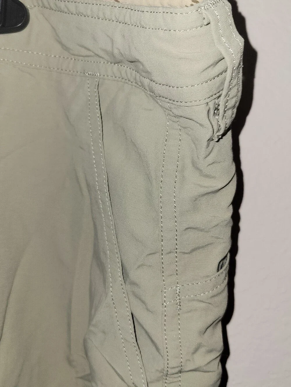 Patagonia Men’s Light Khaki/green Cargo Pants